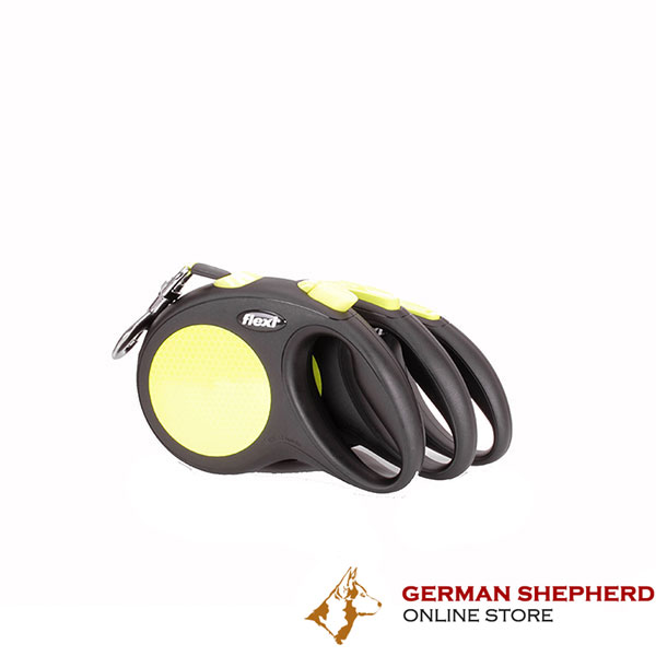 Medium Canines Retractable Dog Leash for Easy Handling