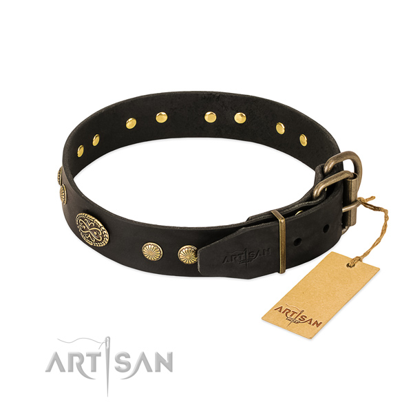 Rust-proof D-ring on full grain leather dog collar for your doggie