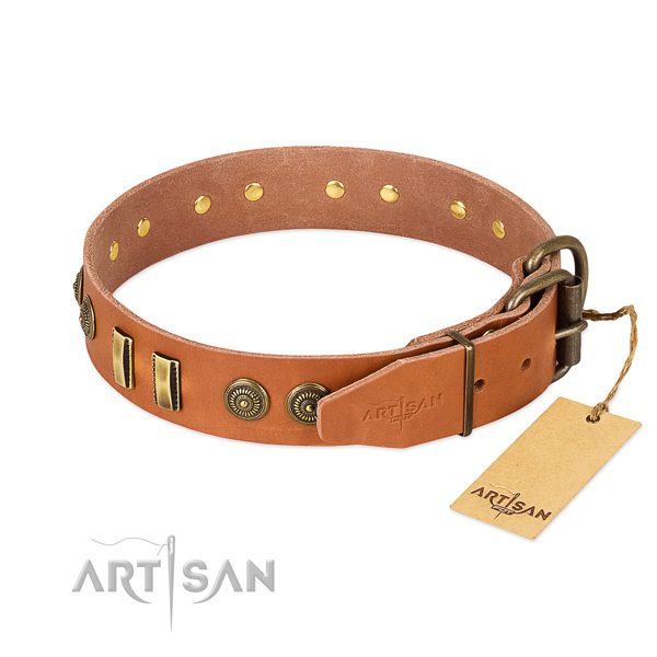 Rust-proof traditional buckle on full grain genuine leather dog collar for your doggie