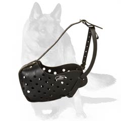  Reliable agitation training muzzle